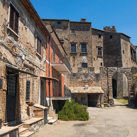 Casa Vacanze La Piazzetta Del Castello Montecalvello Exterior foto